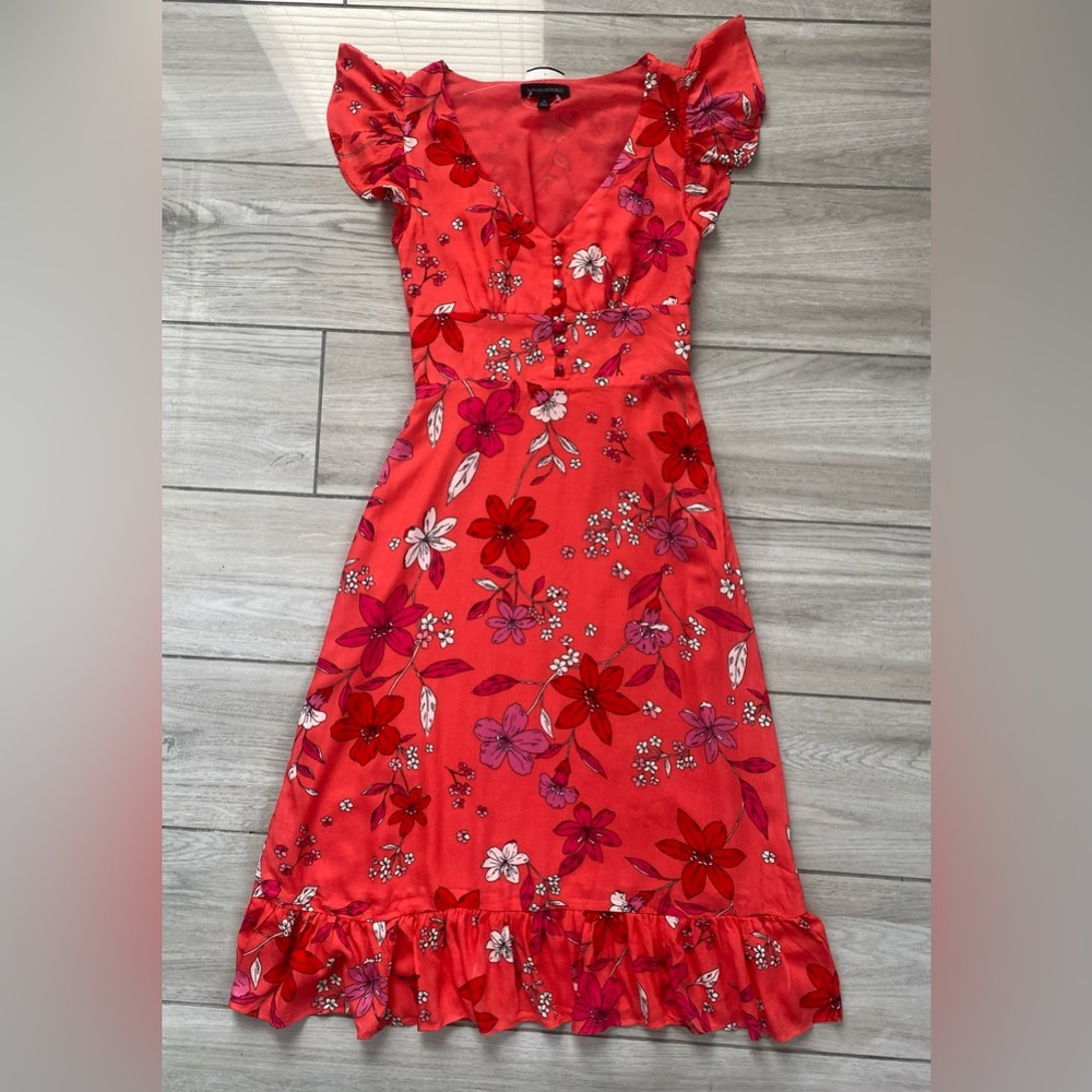 NWT. BEAUTIFUL BANANA REPUBLIC FLORAL DRESS